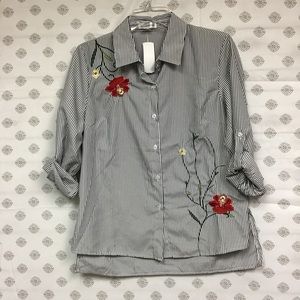 Button up embroidered blouse, nwt